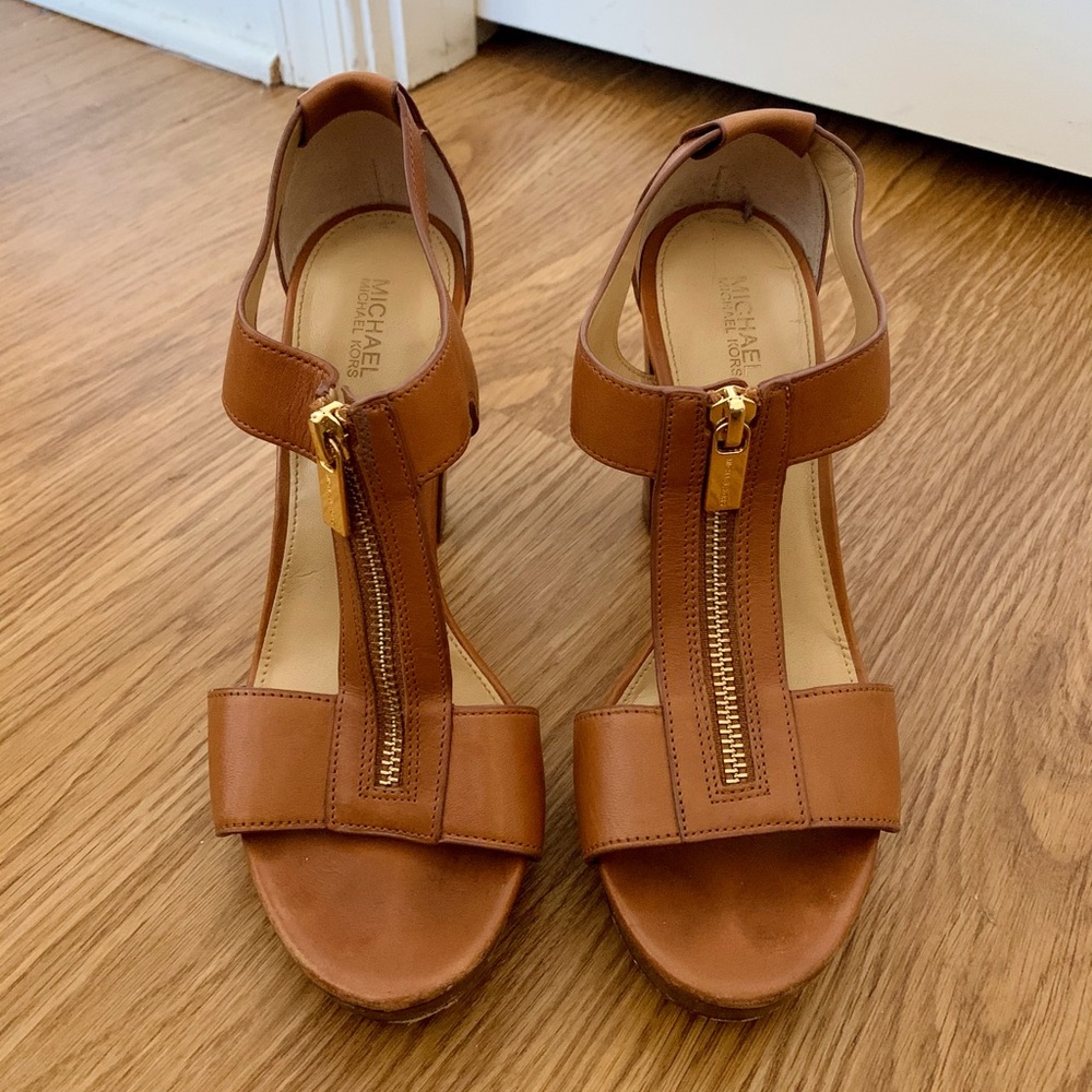 MICHAEL KORS